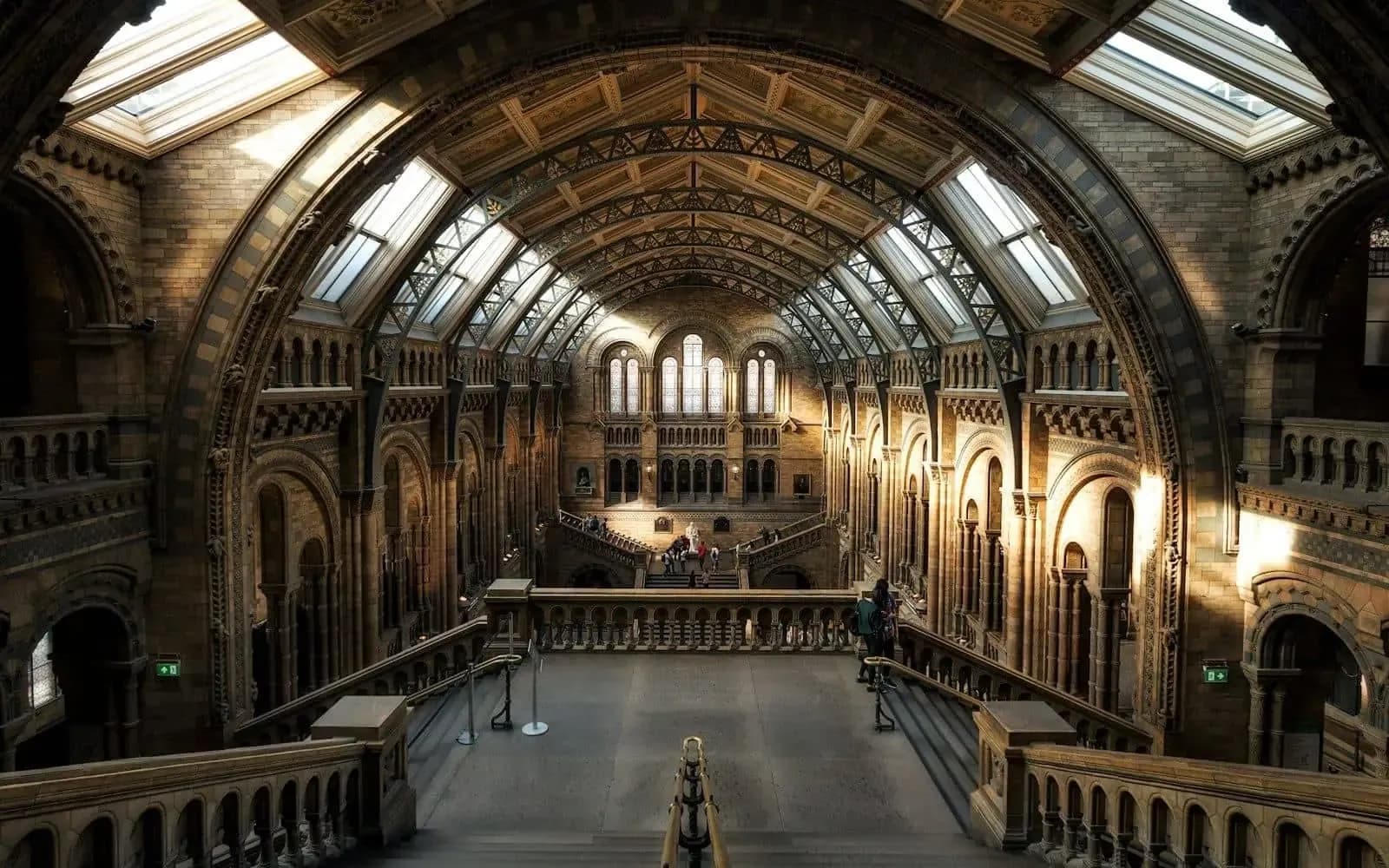 Gran nave central del Natural History Museum de Londres